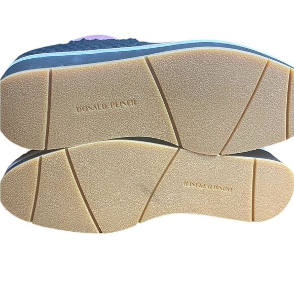 Donald Pliner Women's Sz 9 Napoli Crepe Elastic Tie Wedges Black - Picture 8 of 10